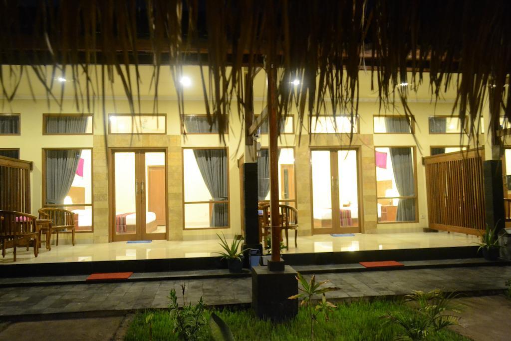 Wisma Bunda Gili Trawangan Exterior photo